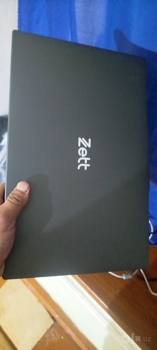Notbuk Zett bok sotiladi 4500