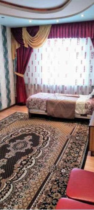 Уй сотилади. Фуркат кучаси