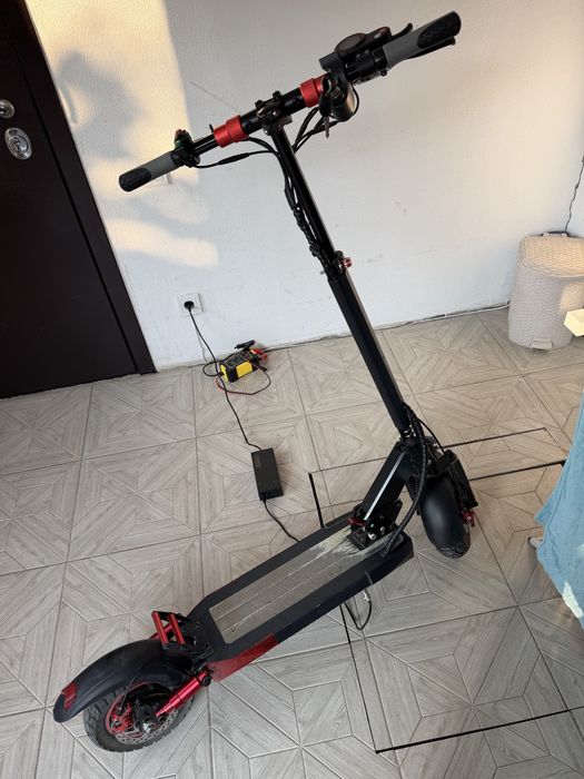 Продам элекросамока kugoo m4 pro