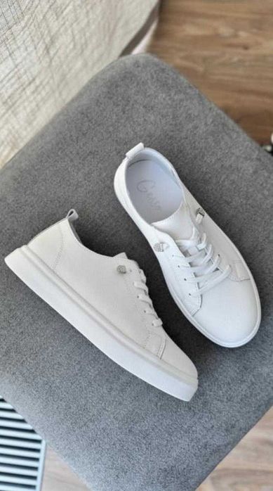 Жениские кеды. белые.  Размеры 36-40