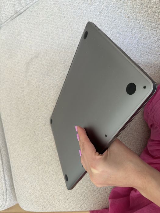 MacBook Pro 13” (2020) с touch bar