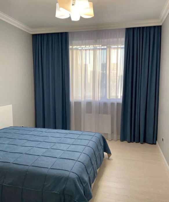 Продаётся готовые шторы новый комплект