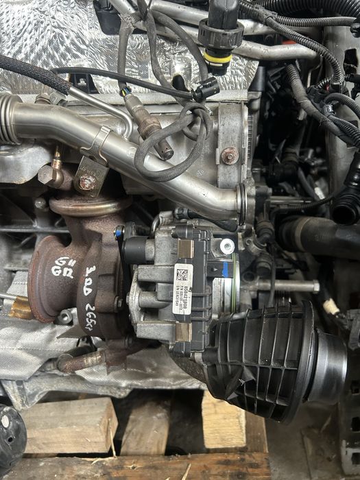 Turbină BMW seria 7 G11 , G12 730 D 265 cp 2017