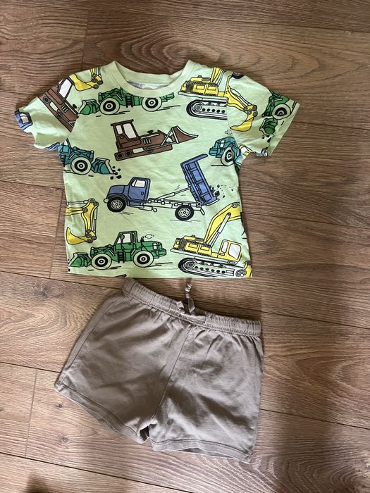 Тениски и блузки с дълъг и къс ръкава92,98р