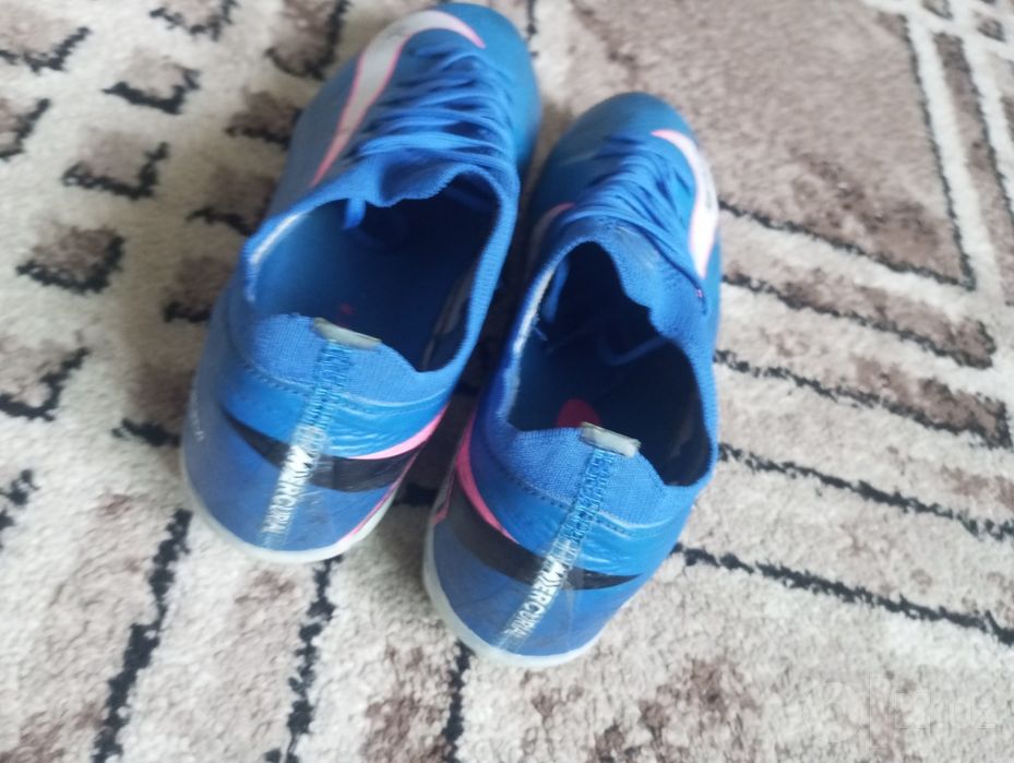 Futbol uchun butsi
