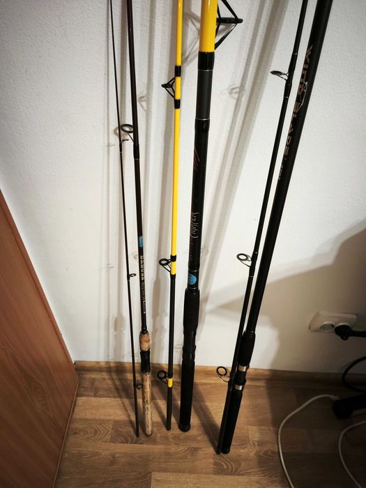 set doua mulinete Okuma C-Fight 6000 si doua lansete 2.70 m