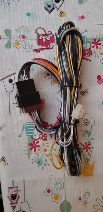 Cabluri pentru radio auto