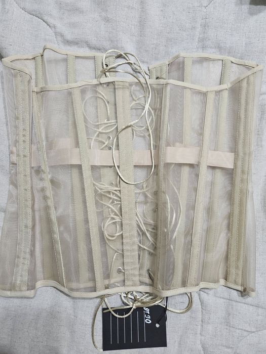 Корсет новый Haib