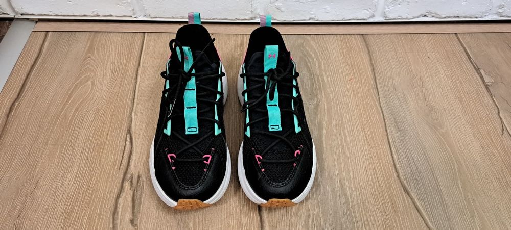 Дамски маратонки Under Armour INFINITE MVMNT