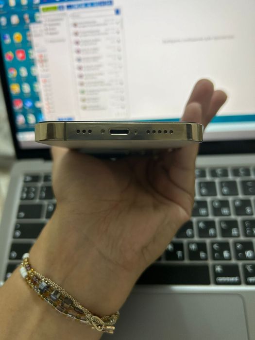 Apple iPhone 12pro 128 g в идеальном состоянии