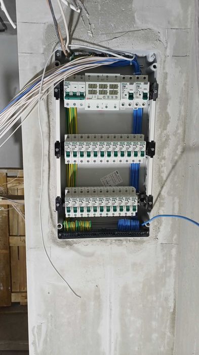 Elektrik va Santexnik xizmatlari