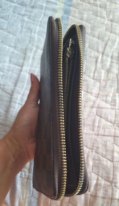 Llouis Vuitton портфейл