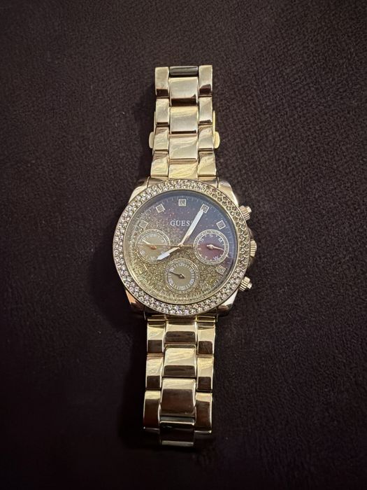 Ceas Dama Guess foarte frumos