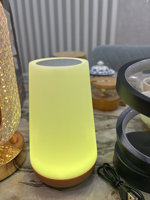 Продам краствые светильники