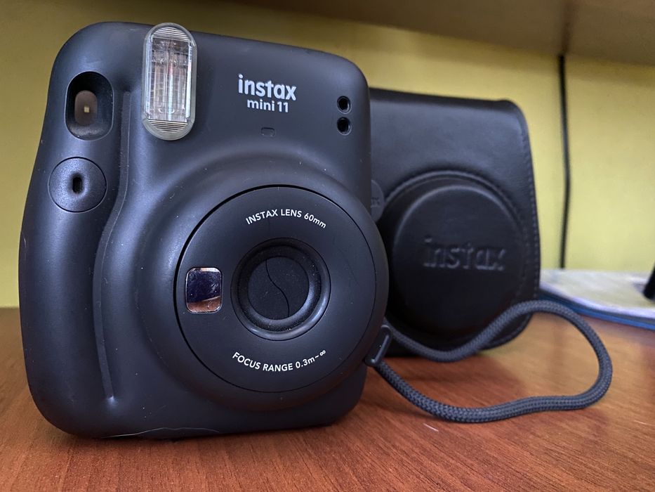 instax mini 11 в идеальном состоянии