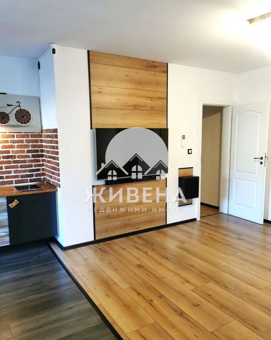 Продава се Тристаен апартамент в Варна, Възраждане 4 - 134 кв.м за 1612 €/кв.м - Снимка #1