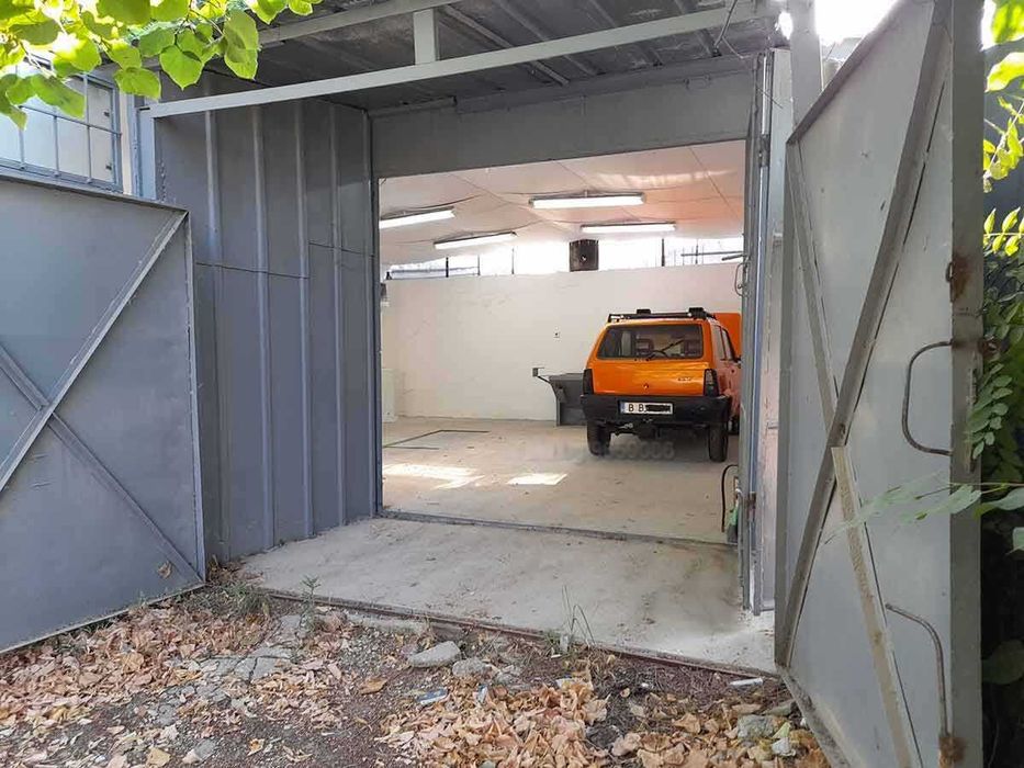 Дава се под наем Гараж / Паркомясто в Варна, Военна болница - 50 кв.м за 448.8 € - Снимка #2