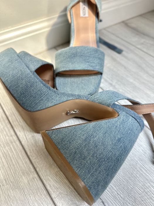 Steve Madden дамски сандали на ток