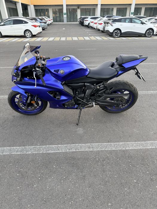 Продам Yamaha R7 2023 год