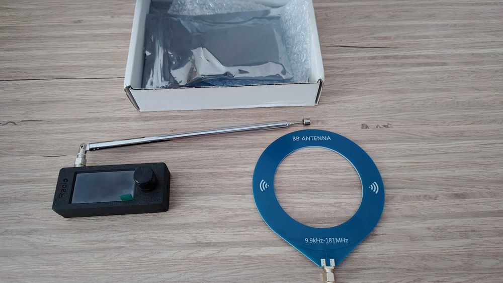 Si4732 mini radio portabil