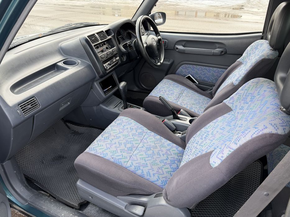 Рав 4 ухоженый продам