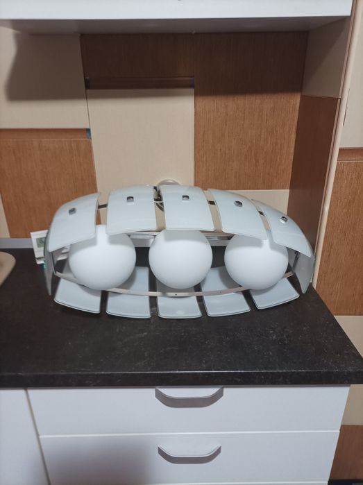 lustra lămpi moderne