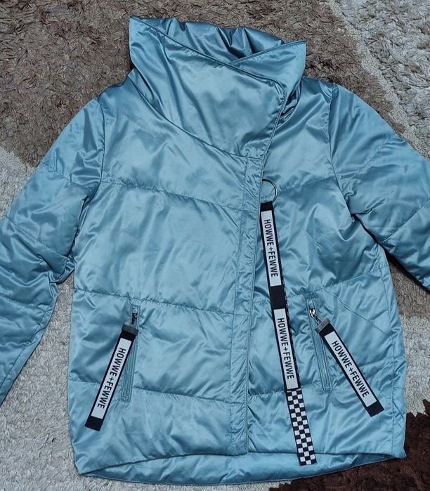 Продам куртку демисезонную