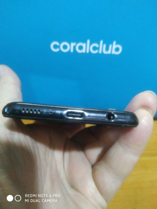 Продаеться Samsung A41 без дисплея