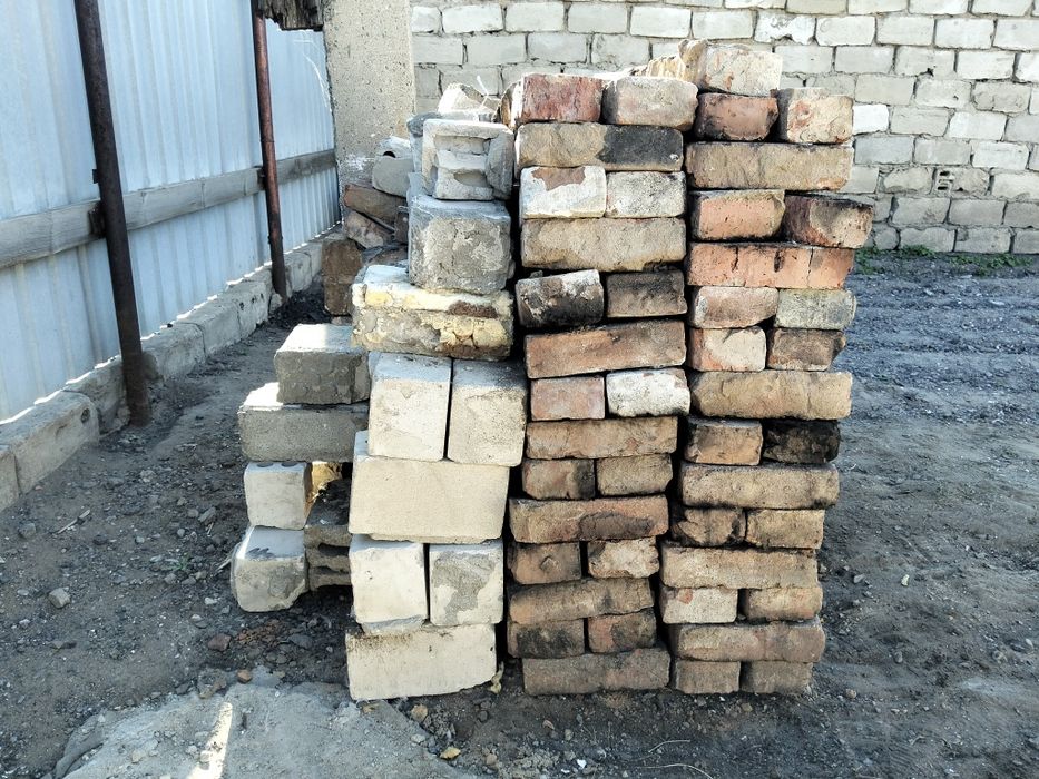 Продам красный кирпич