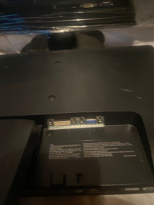 Монитор Dell 23 инча LCD