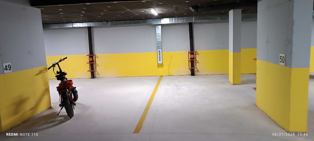 Дава се под наем Гараж / Паркомясто в София, Малинова долина - 15 кв.м за 127.5 € - Снимка #1