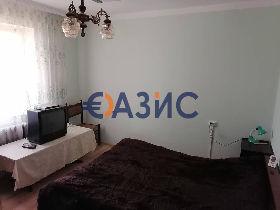Продава се Къща в с. Босилково, Област Бургас - 235 кв.м за 120 €/кв.м - Снимка #12