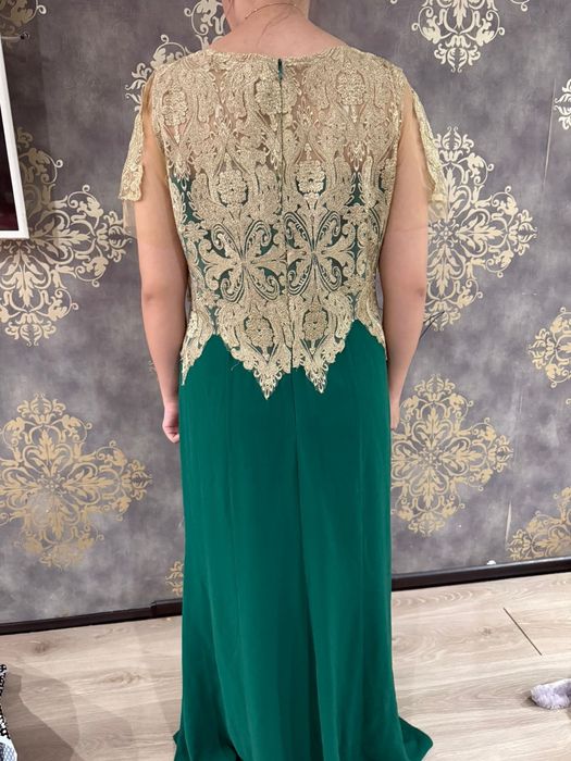 Женское нарядная платье