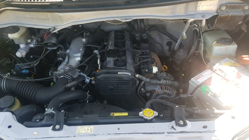 Автомобиль Toyota Noah