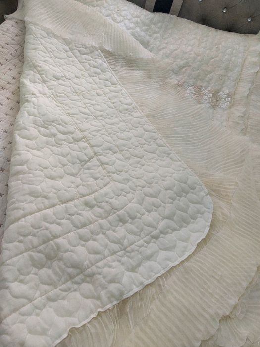 Декоративное покрывало