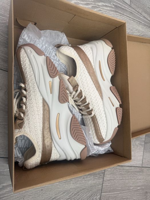 Adidasi Steve Madden