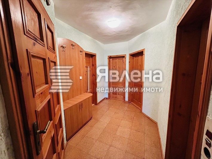 Продава се Тристаен апартамент в Варна, Окръжна болница - 110 кв.м за 1682 €/кв.м - Снимка #8