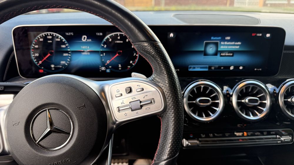 MERCEDES-BENZ GLB 2020 — imagine 4