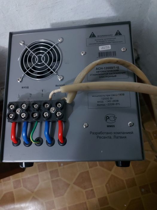 Стабилизатор напряжения Ресанта