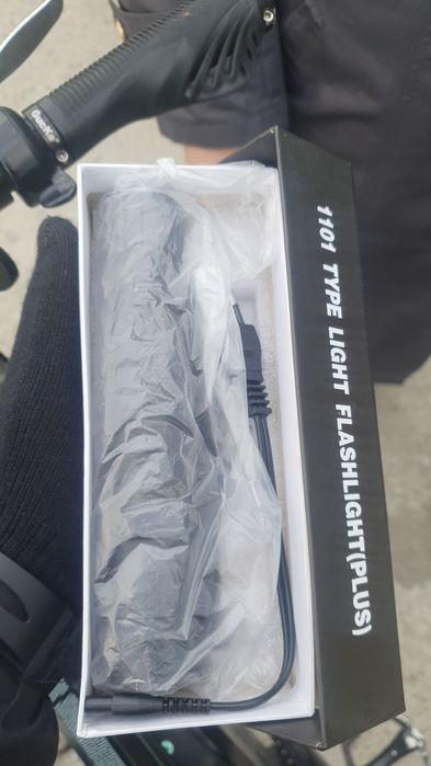 Продам новый фонарик