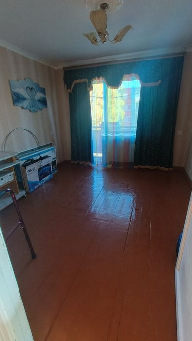 Продам 4х комнатную квартиру