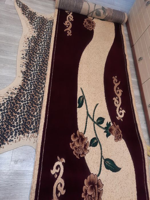 Ковровая дорожка.