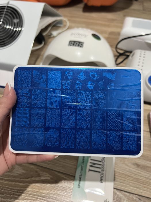 Маникюрный набор, аппарат для маникюра