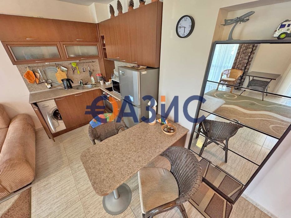 Продава се Двустаен апартамент в к.к. Слънчев бряг - 67 кв.м за 1224 €/кв.м - Снимка #3