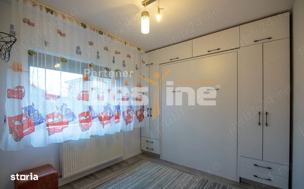 Oferim spre vanzare duplex despartit prin camera tehnica