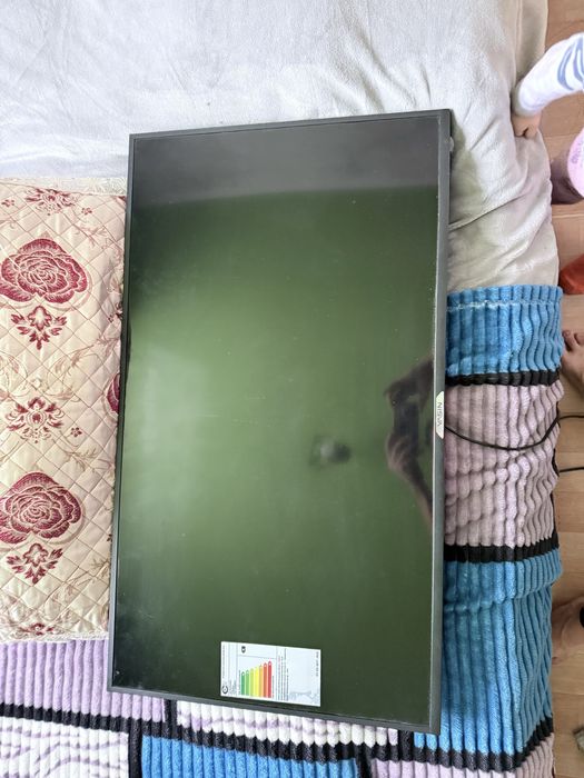 Телевизор YASIN.