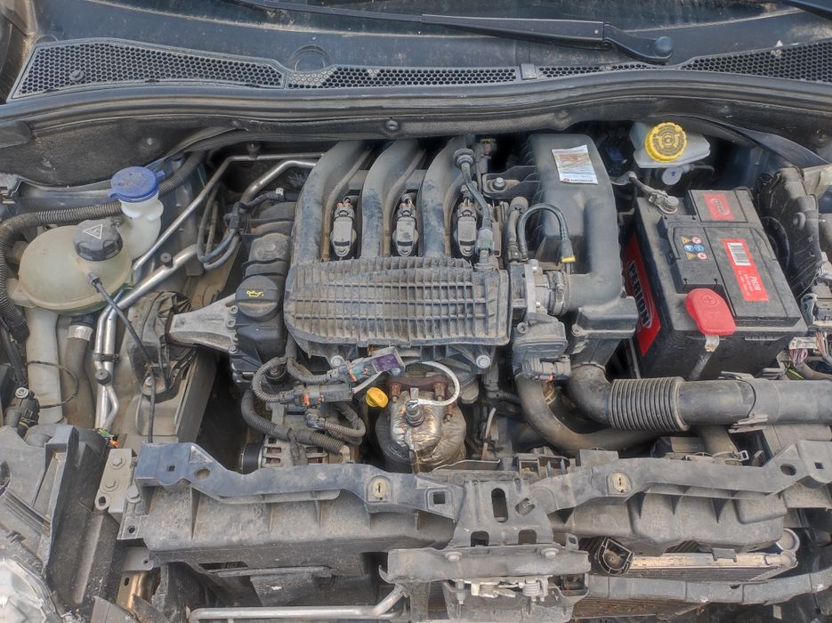 На Части!!!Пежо-2008,1.2vti-82к.с.