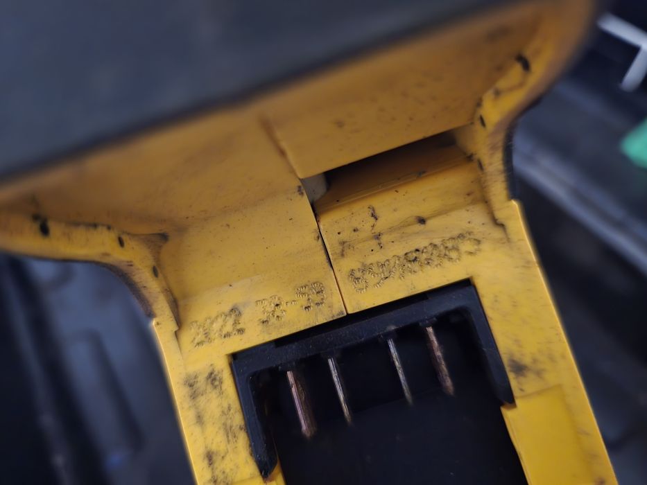 Rotopercutor Dewalt DCH 253
