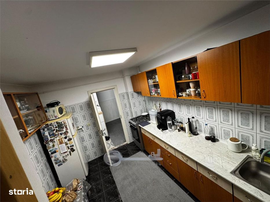 Apartament 4 camere decomandat, 84 mp, etaj 2, boxa 15 mp - CUG