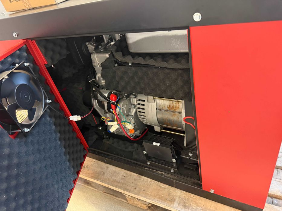 Генератор Diesel 10kW 230V & 380V ел. стартер ATS +Автоматичен превключвател ATS за 10kW 380V